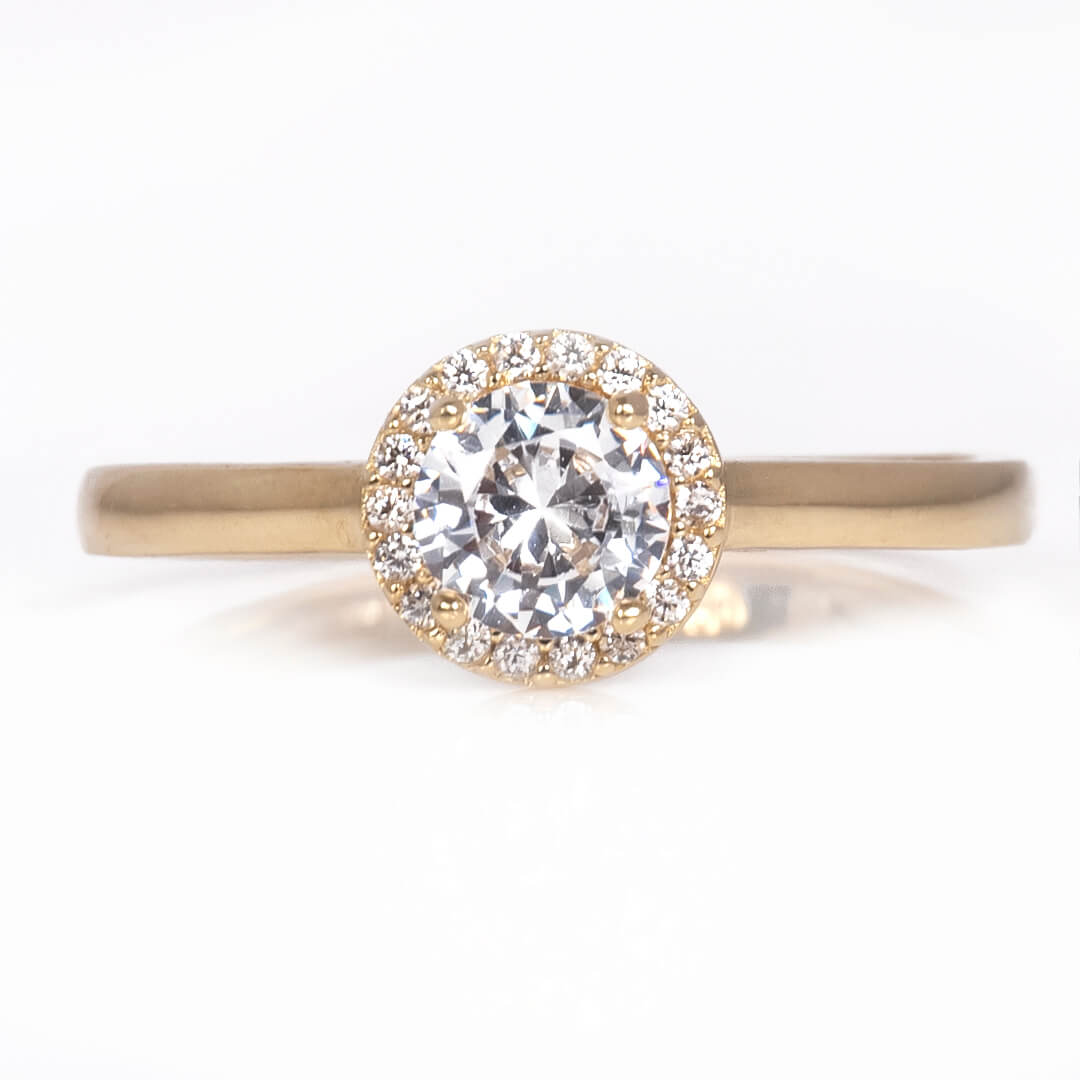 Anillo con Halo Circonia Redonda