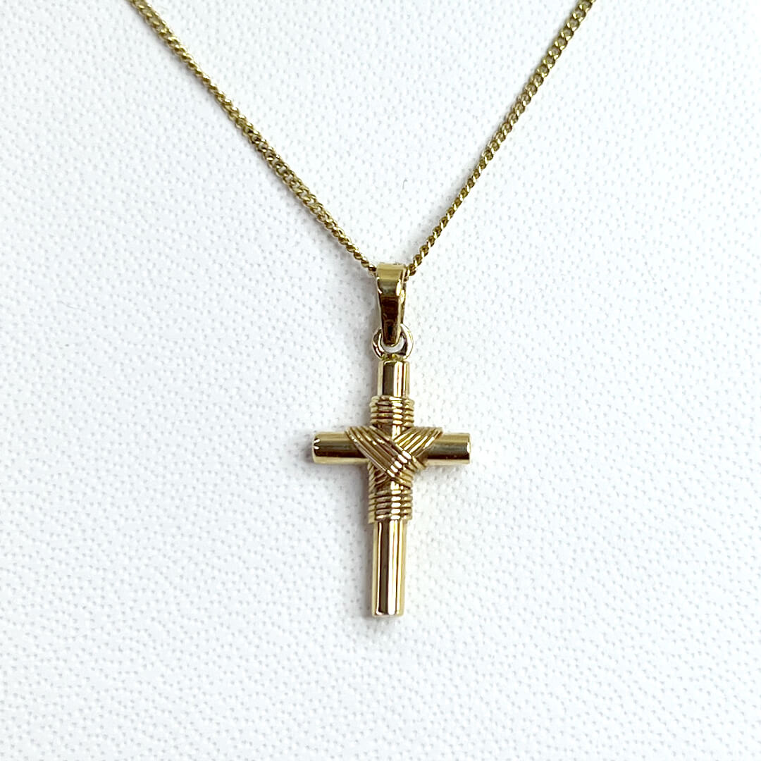 Cruz Manto Sagrado 14k