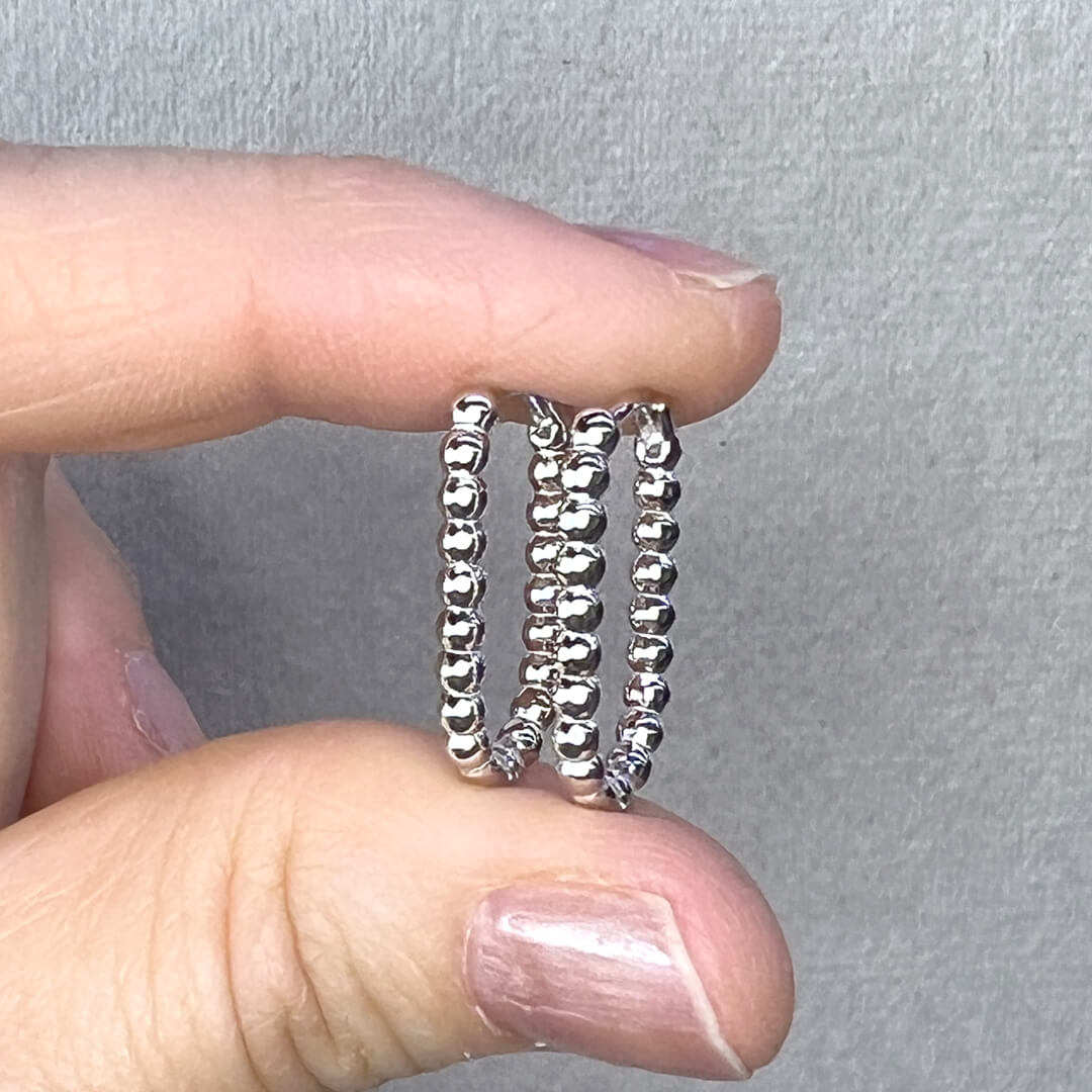 Huggies Diseño de Bolitas