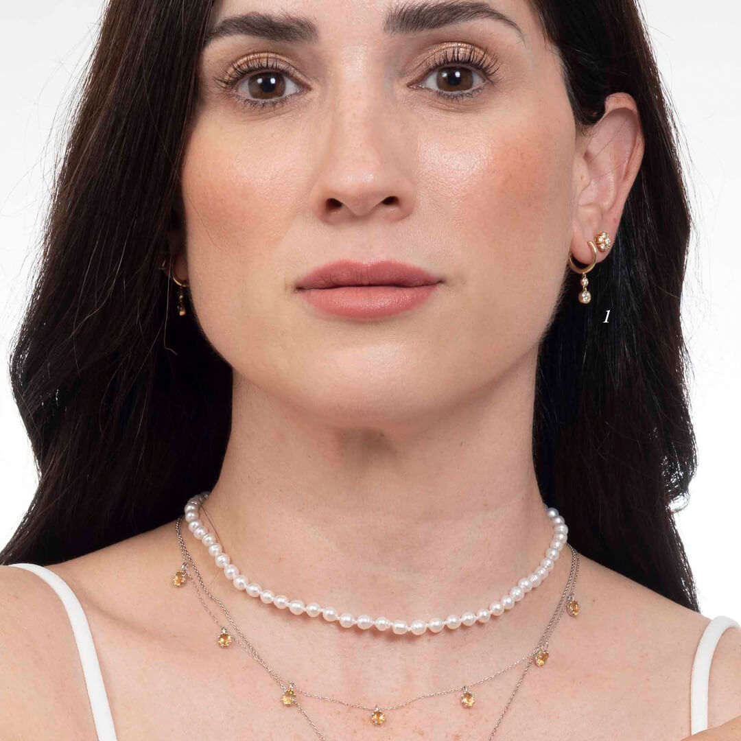 Huggies con Diamantes Naturales Colgantes 0.30qts