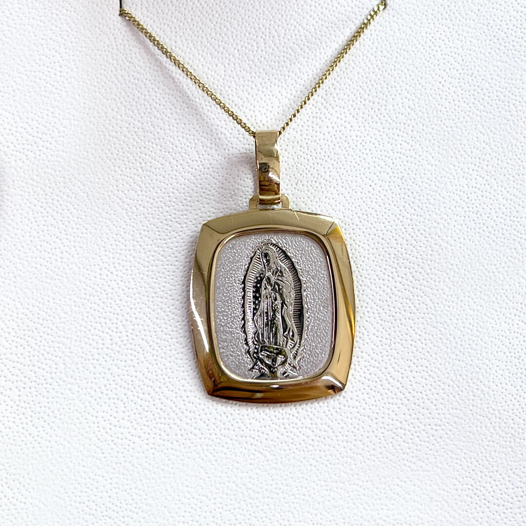 Medalla de la Virgen de Guadalupe Cuadrada con Oro Combinado 14k