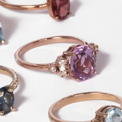 Anillo Kunzita con Diamantes