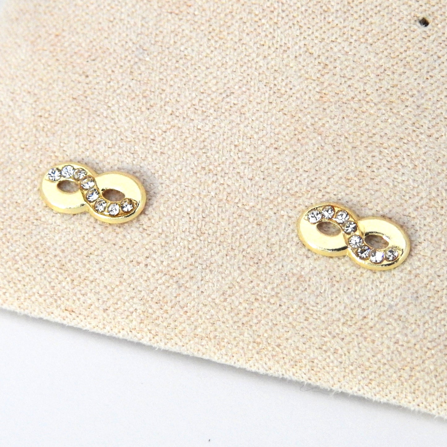 Infinito liso y circonias