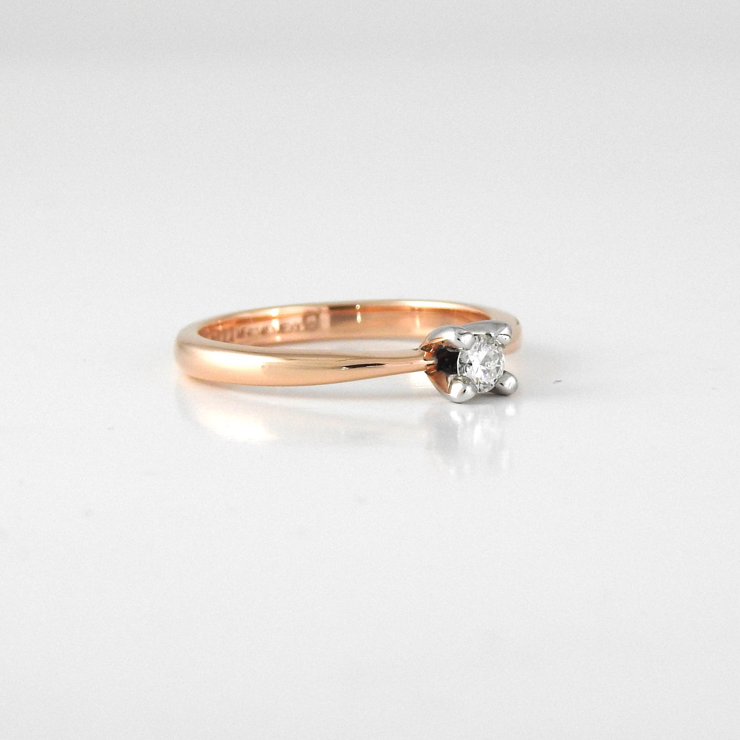 Rose Gold Solitaire