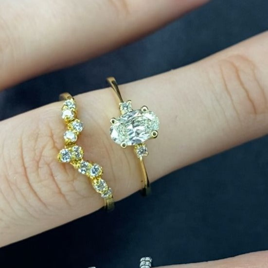 diamantes anillos de compromiso oro GIA corte oval novios novio novia alternativa oro amarillo halo brillante pedida promesa ensamble