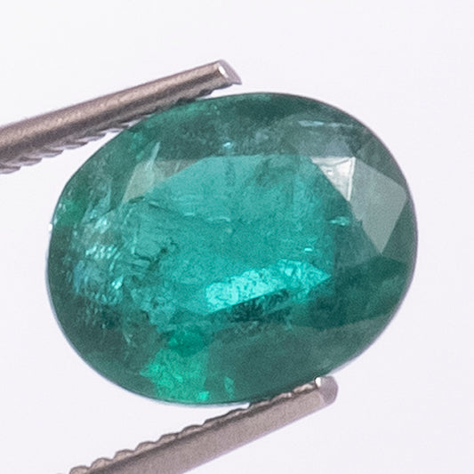 Esmeralda Natural Corte Ovalado 2.68qts