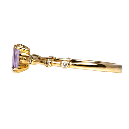 Anillo Amatista Corte Esmeralda y Diamantes 0.08qts