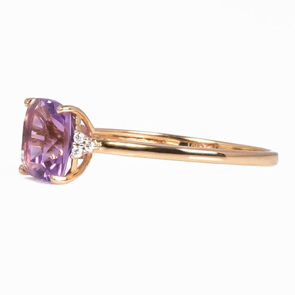 Anillo con Amatista 1.46qts Corte Cushion y Diamantes 0.03qts