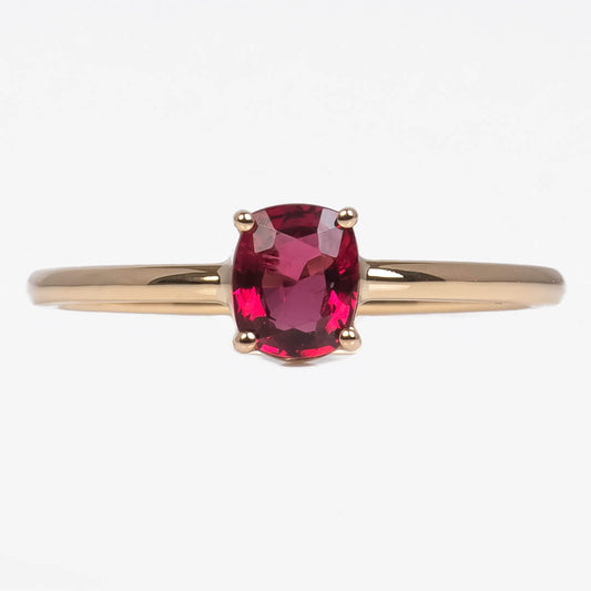 Anillo con Espinela Natural 0.62qts