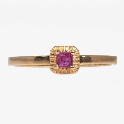 Anillo con Rubi Natural Cuadrado