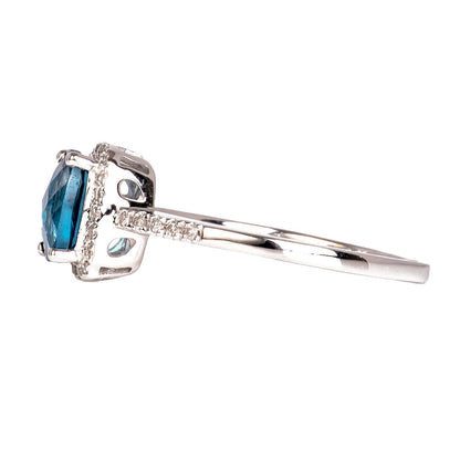 Anillo con Topacio London Blue y Diamantes Laterales