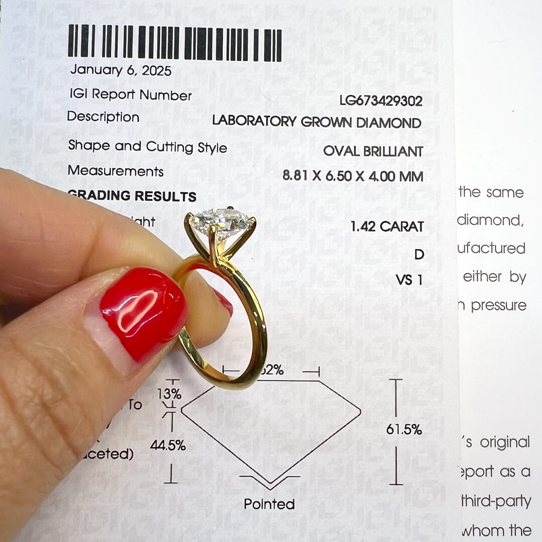 Anillo de Compromiso Corte Oval 1.42qts