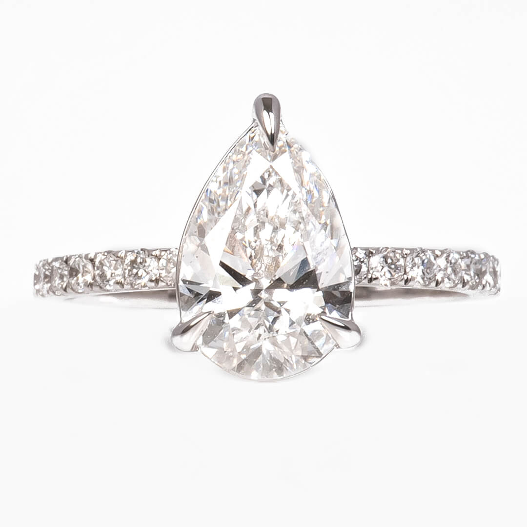 Anillo de Compromiso Labgrown Corte Pera 2.01qts