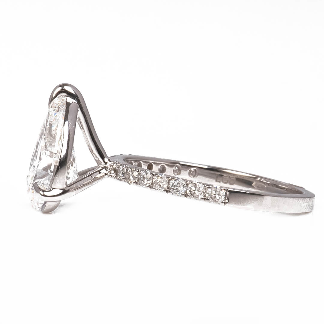 Anillo de Compromiso Labgrown Corte Pera 2.01qts