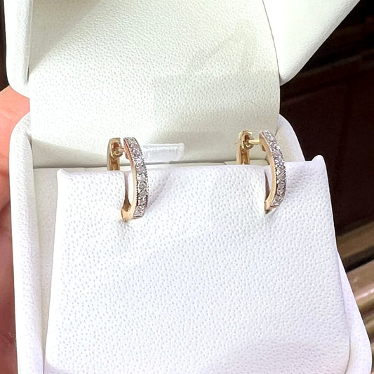 Aretes Huggies con Oro Amarillo con Diamantes Naturales 0.10qts