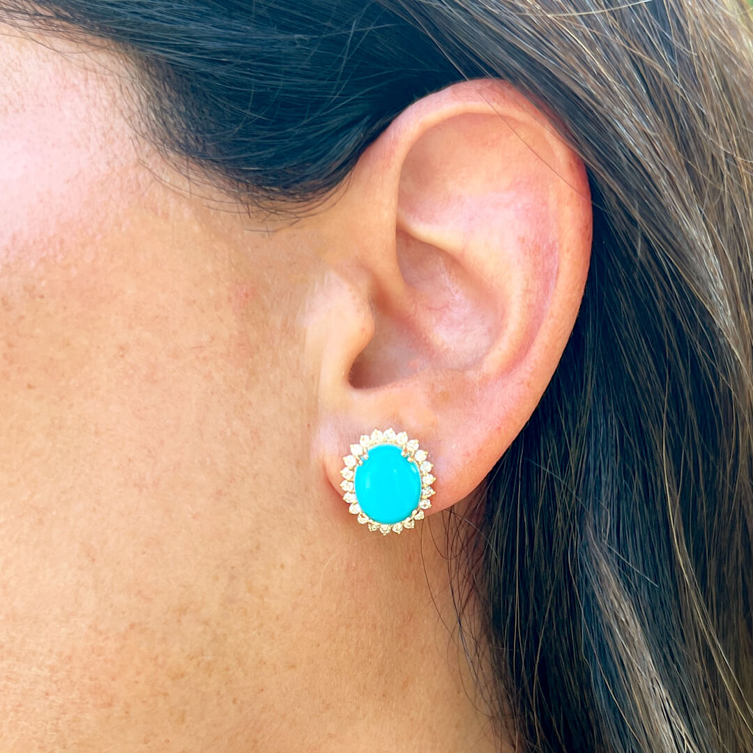Aretes con Turquesa y Halo de Diamantes Naturales 0.68qts