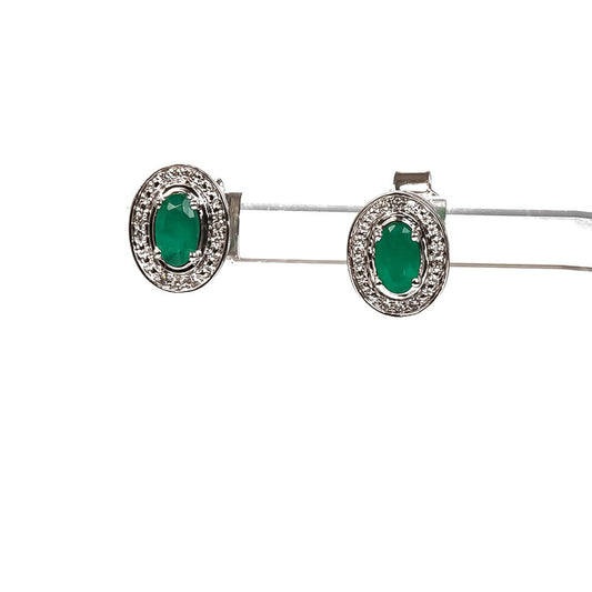 Aretes con Esmeraldas 0.24qts y Halo de Diamantes Naturales 0.05qts