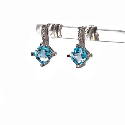 Aretes con Topacio Azul y Diamantes Naturales 0.04qts
