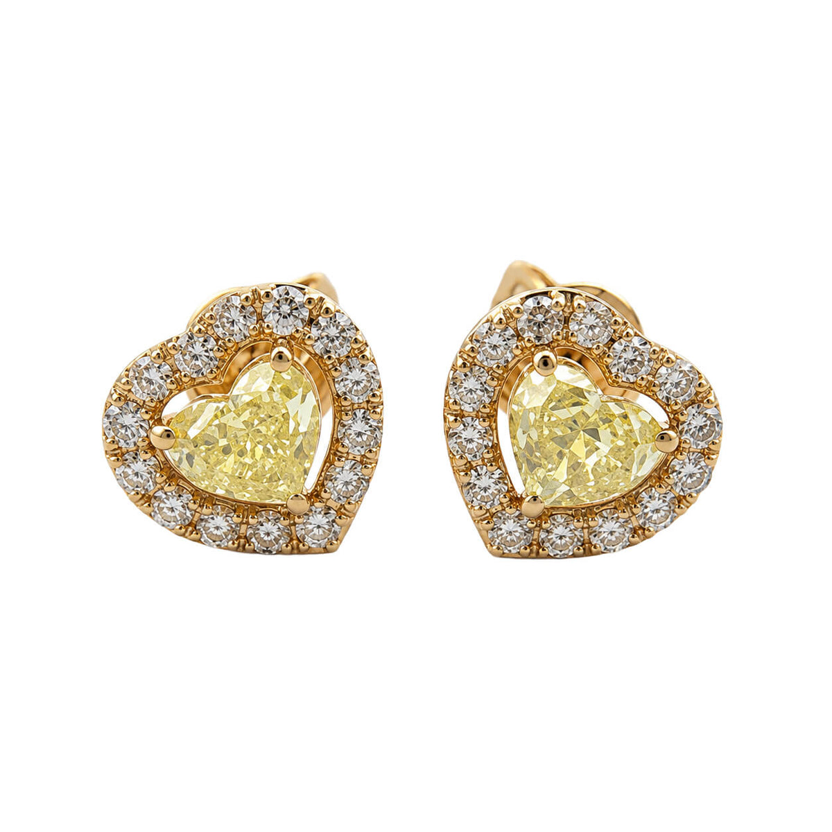 Aretes de Diamantes Naturales de Corazon con Halo