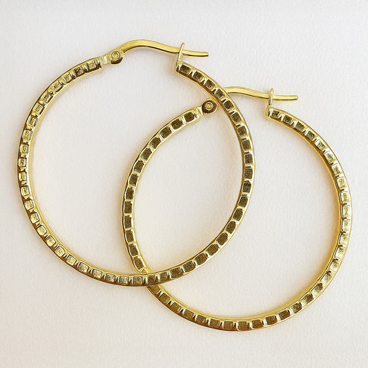 Arracada de Tubo Cuadrado Facetado