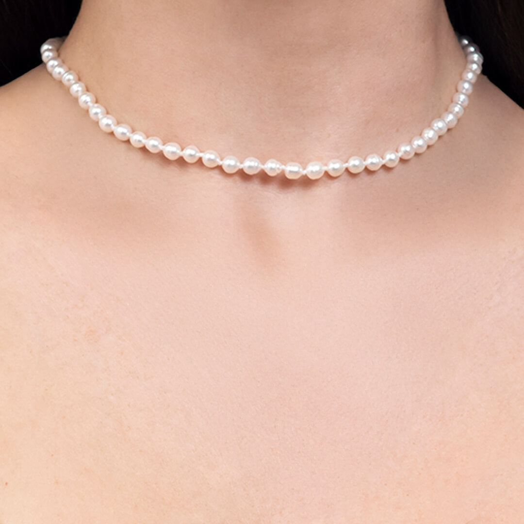 Choker de Perlas Cultivadas y Broche de Plata