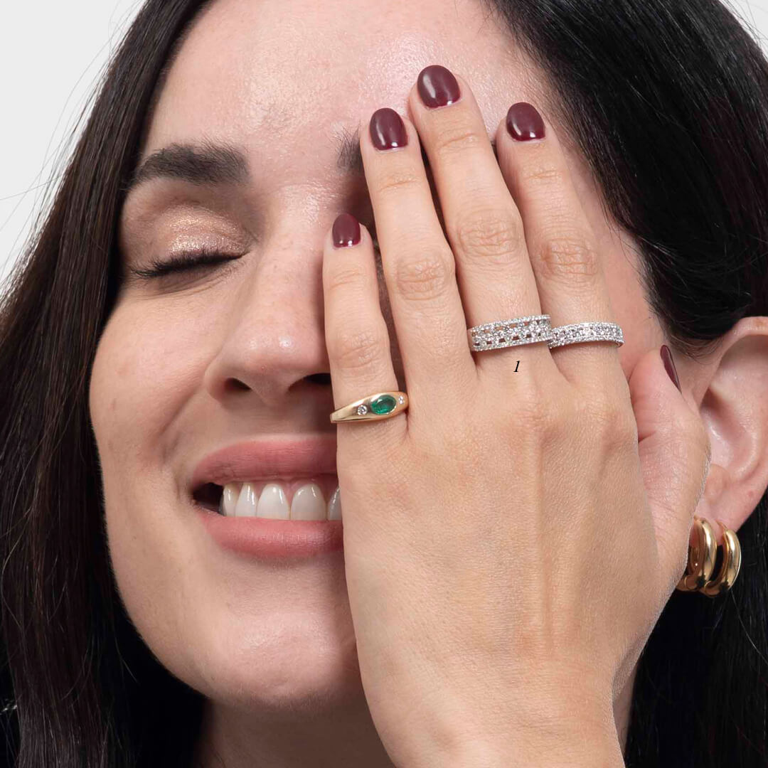 Churumbela a Canal y Bisel Montado con Diamantes Naturales 0.68qts 18k