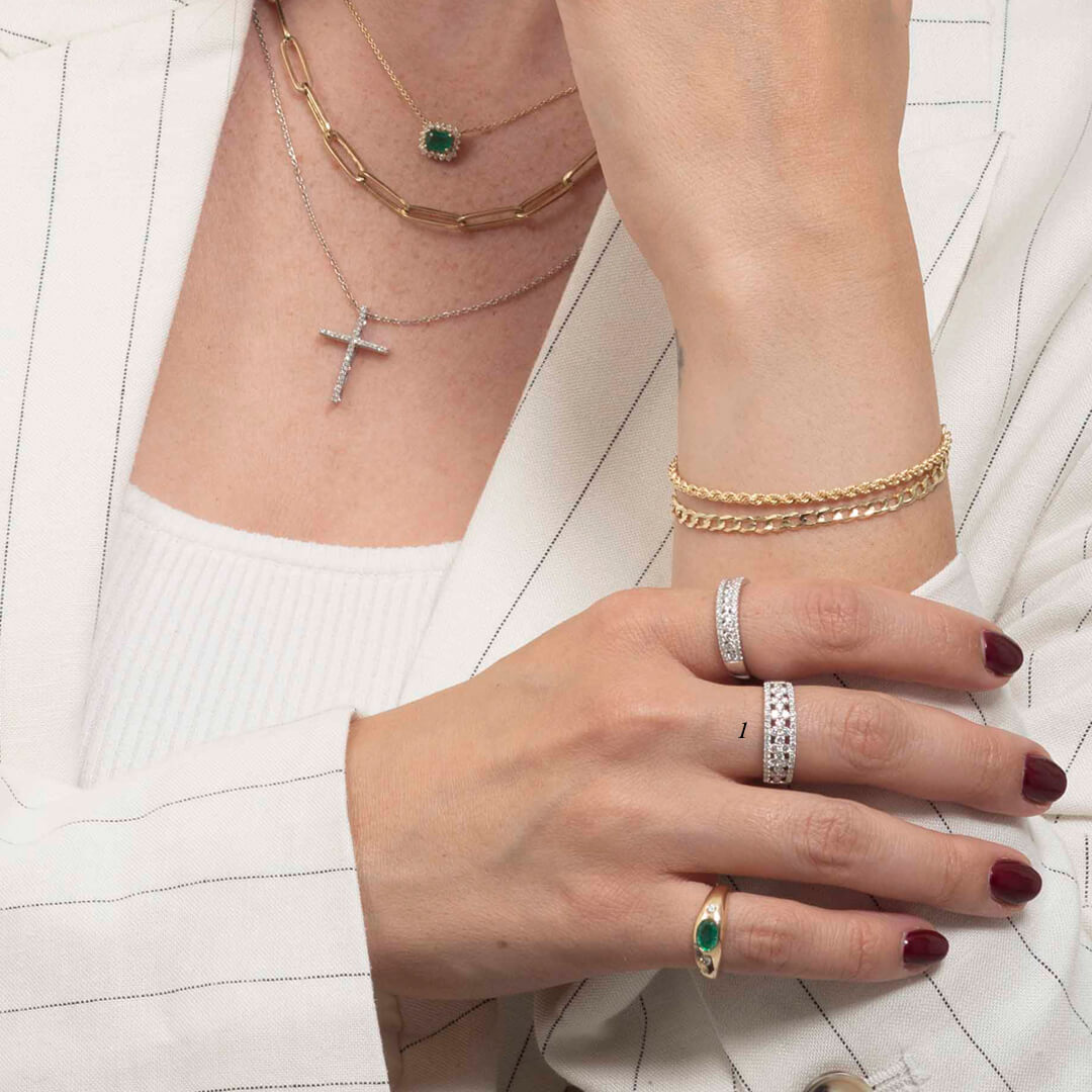 Churumbela a Canal y Bisel Montado con Diamantes Naturales 0.68qts 18k