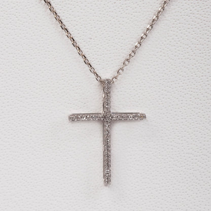 Cruz con Diamantes Naturales 0.11qts