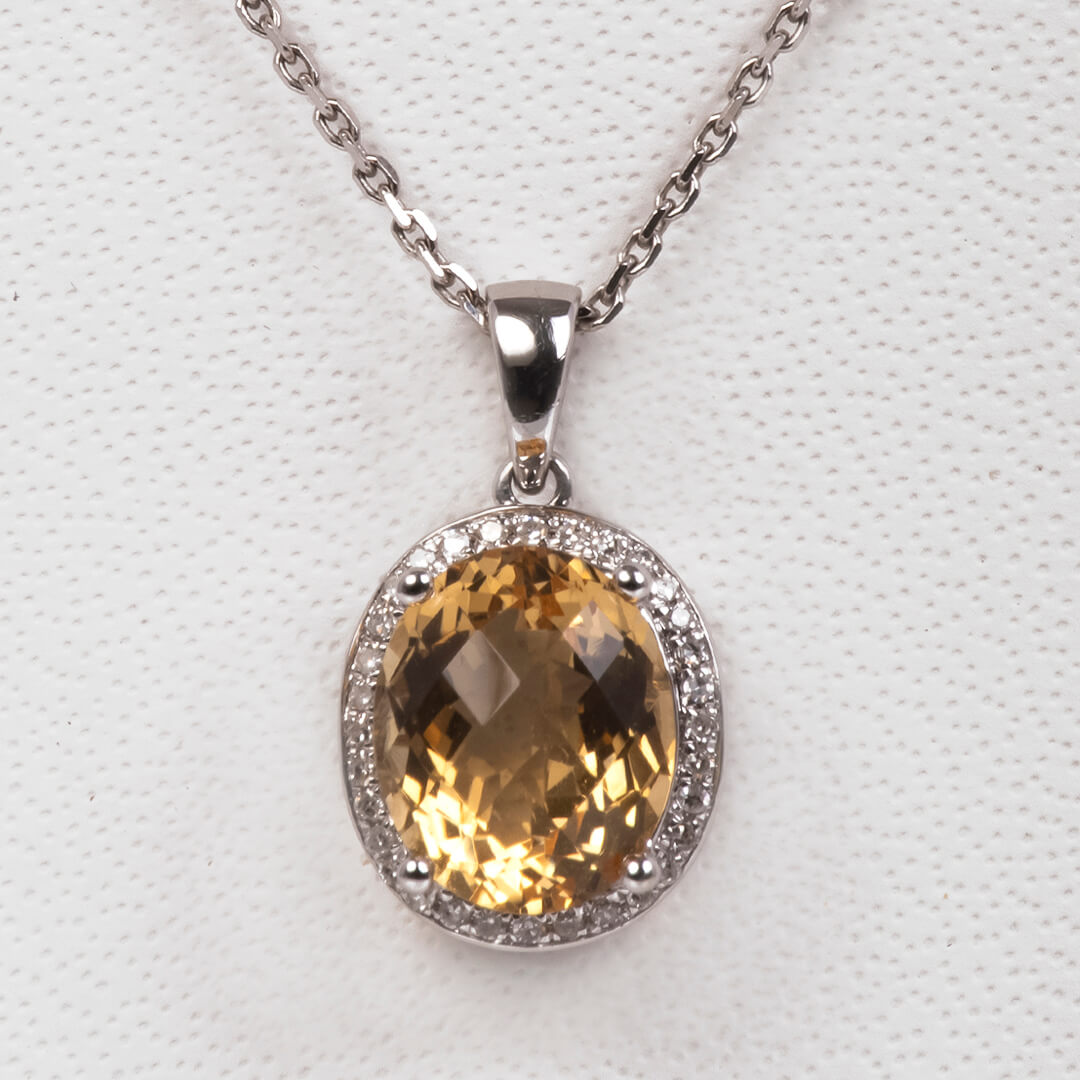 Dije de Citrina 2.61qts con Halo de Diamantea Naturales 0.08qts