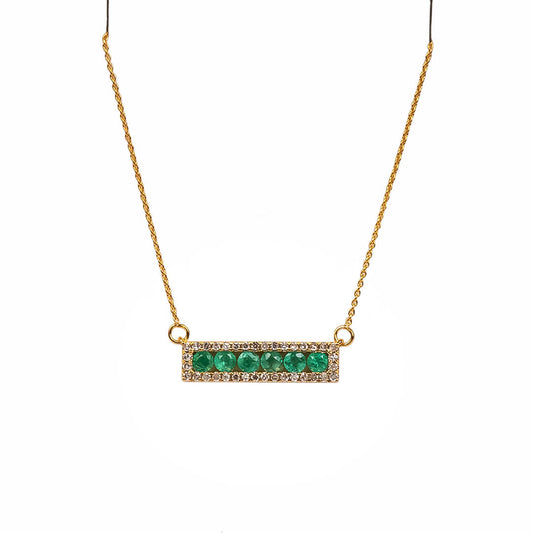 Dije con Esmeraldas Naturales 0.30qts y Diamantes Nat 0.15qts y Cadena