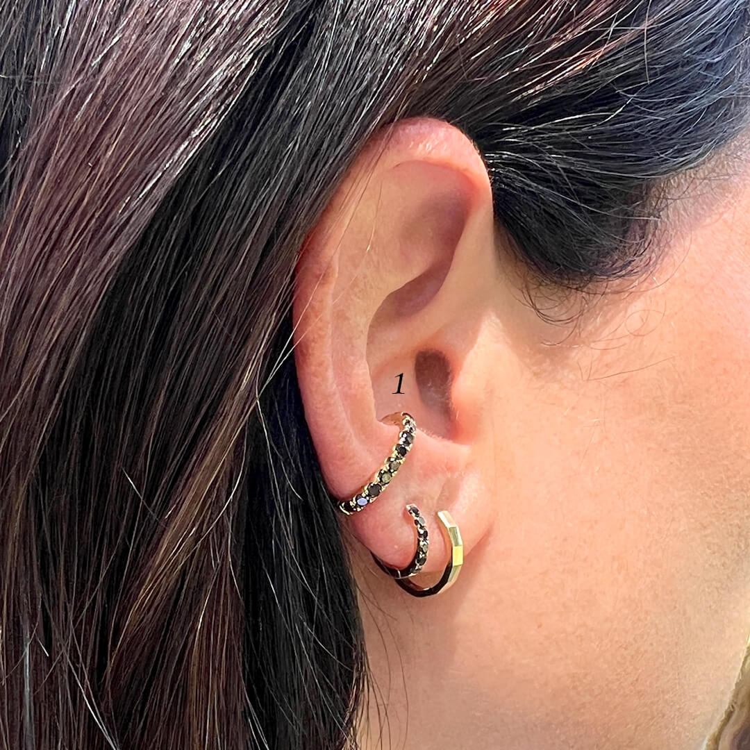 Earcuff con Diamantes Negros Naturales 0.35qts