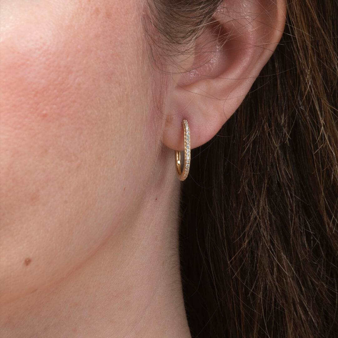 Huggies Ovales on Circonias 17mm