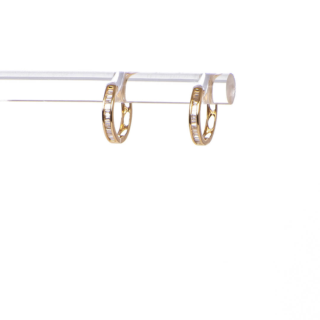 Huggies con Diamantes Naturales Corte Baguette 18k